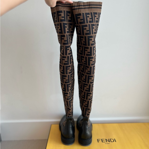 Fendi FF Logo ‘Forever Fendi’ Tall Boots in Size EU 34 - Picture 3 of 9